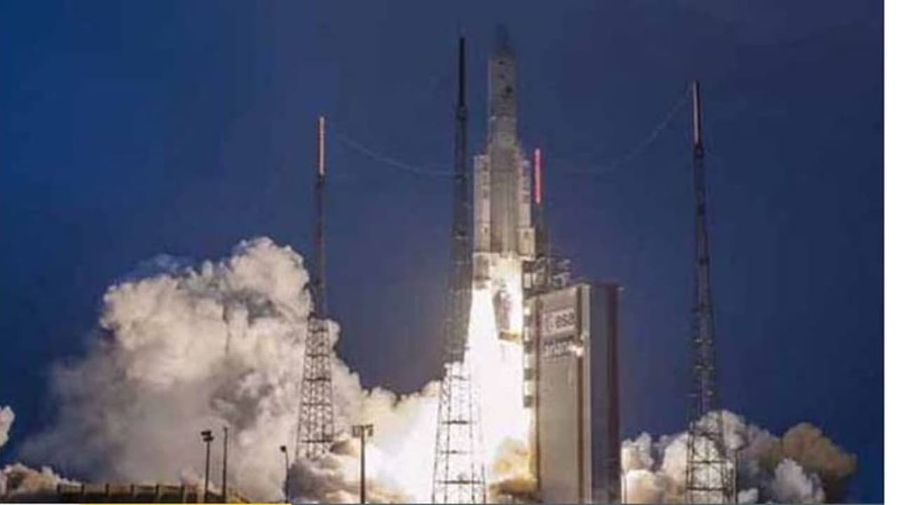 देश के नवीनतम संचार उपग्रह जीसैट 31 का सफल प्रक्षेपण देश के नवीनतम संचार उपग्रह जीसैट 31 का सफल प्रक्षेपण