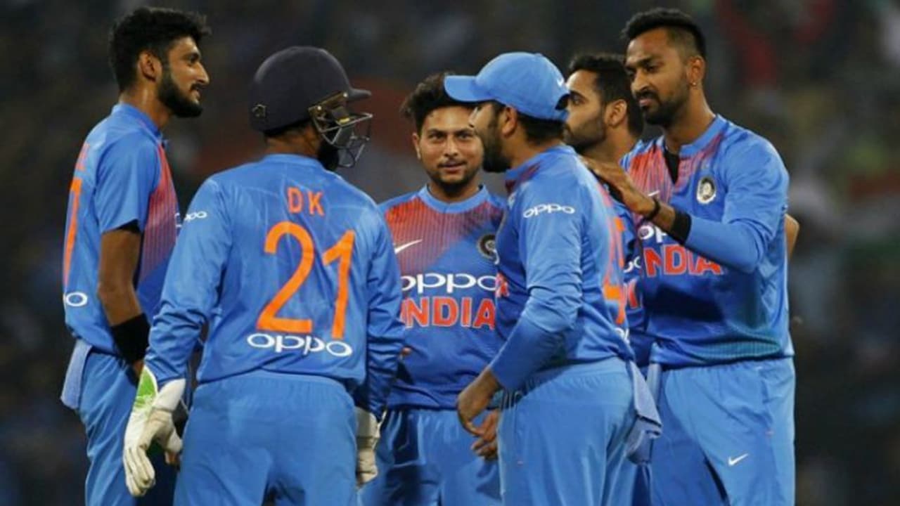 ஒரேயொரு அதிரடி மாற்றத்துடன் களமிறங்கும் இந்தியா!! உத்தேச அணி ஒரேயொரு அதிரடி மாற்றத்துடன் களமிறங்கும் இந்தியா!! உத்தேச அணி