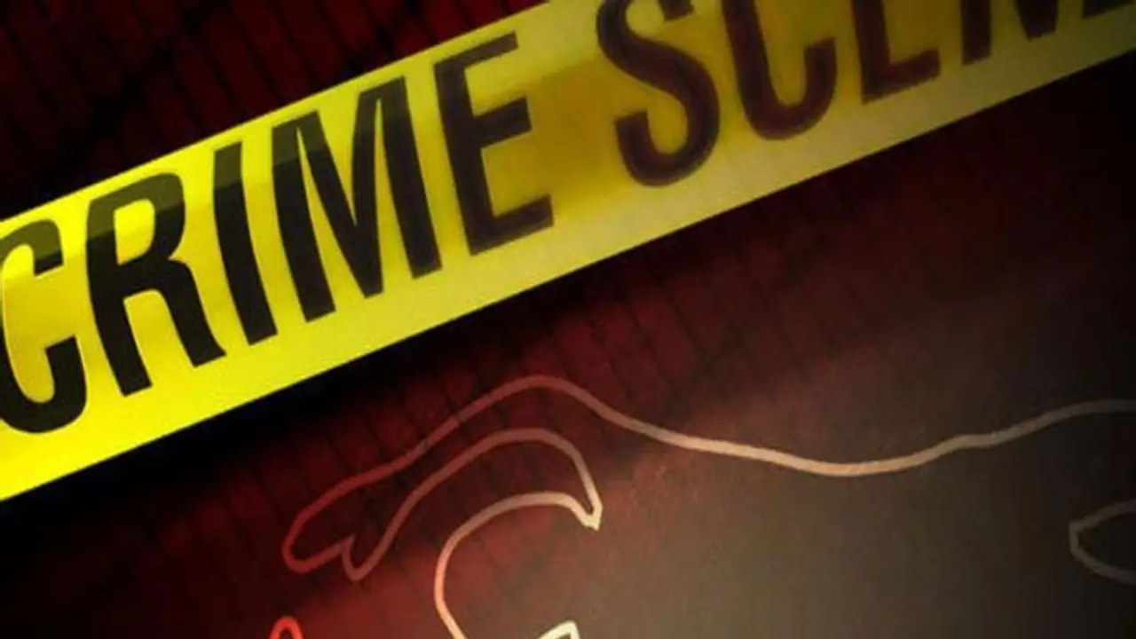 தந்தை மகன் ஓட ஓட வெட்டிப்படுகொலை... புதுக்கோட்டையில் பதற்றம்! தந்தை மகன் ஓட ஓட வெட்டிப்படுகொலை... புதுக்கோட்டையில் பதற்றம்!