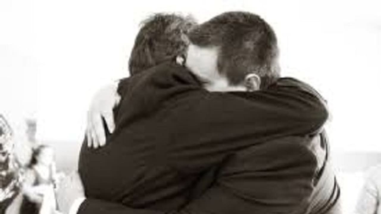 ప్రియుడి మోజులో భర్తను చంపిన మహిళ ప్రియుడి మోజులో భర్తను చంపిన మహిళ