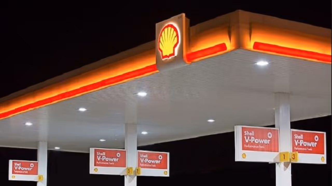 Shell pledges to withdraw from all Russian oil and gas, apologies for buying Russian crude