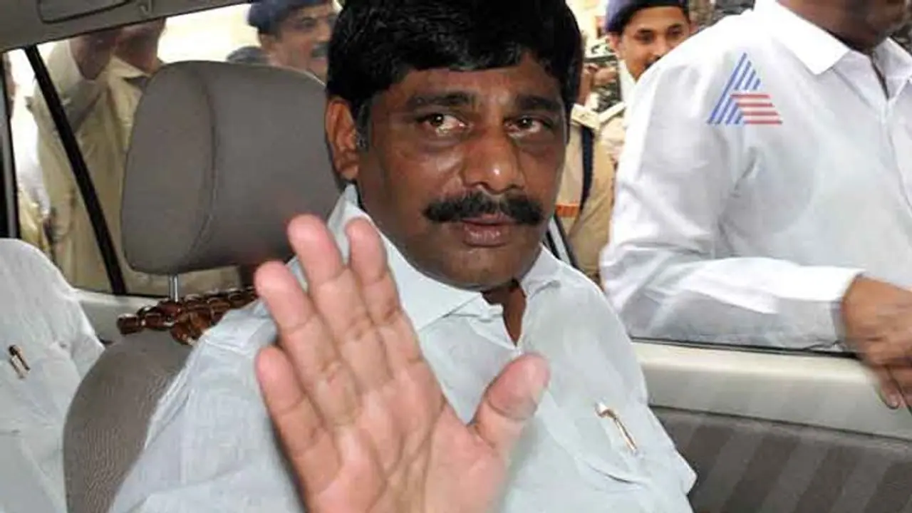 ನಾಮಪತ್ರ ಸಲ್ಲಿಕೆ ಮಾಡಿದ ಡಿಕೆ ಸುರೇಶ್‌, ಕಳೆದ ಐದು ವರ್ಷದಲ್ಲಿ ಡಿಕೆ ಸುರೇಶ್‌ ಆಸ್ತಿ ಶೇ. 75ರಷ್ಟು ಏರಿಕೆ!