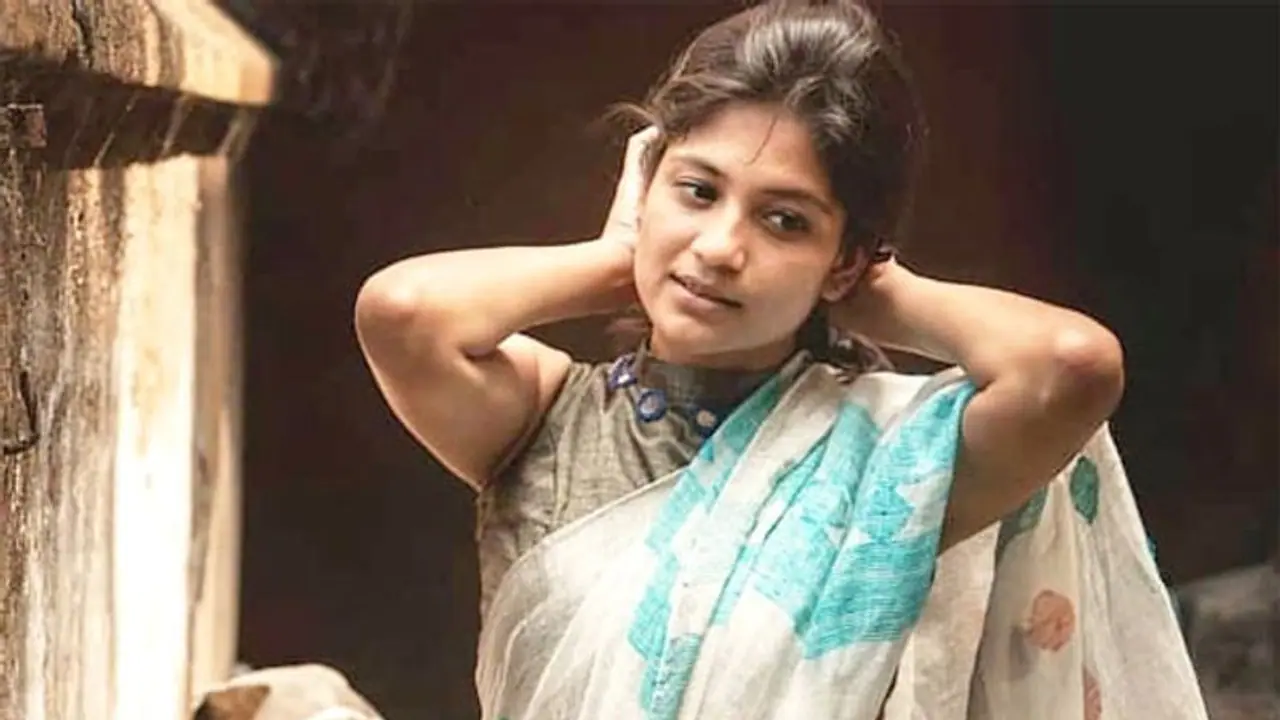 ஸ்கூல்ல டேட் பண்ணக்கூடாது என்பதில் உறுதியாக இருந்தேன் – அதிதி பாலன்! ஸ்கூல்ல டேட் பண்ணக்கூடாது என்பதில் உறுதியாக இருந்தேன் – அதிதி பாலன்!