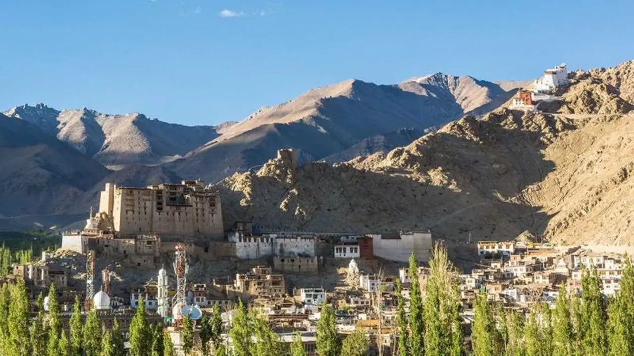 #Ladakh अब सिर्फ जम्मू कश्मीर ही नहीं साथ में लद्दाख भी कहिए जनाब