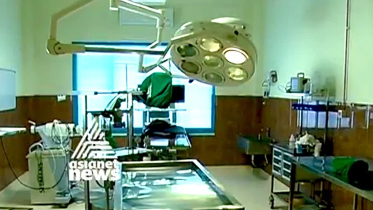 ಹೊಸಪೇಟೆ: ಝೂಲಾಜಿಕಲ್ ಪಾರ್ಕ್ನಲ್ಲಿ ಕೋಟಿ ವೆಚ್ಚದ ಪಶು ಆಸ್ಪತ್ರೆ ಹೊಸಪೇಟೆ: ಝೂಲಾಜಿಕಲ್ ಪಾರ್ಕ್ನಲ್ಲಿ ಕೋಟಿ ವೆಚ್ಚದ ಪಶು ಆಸ್ಪತ್ರೆ