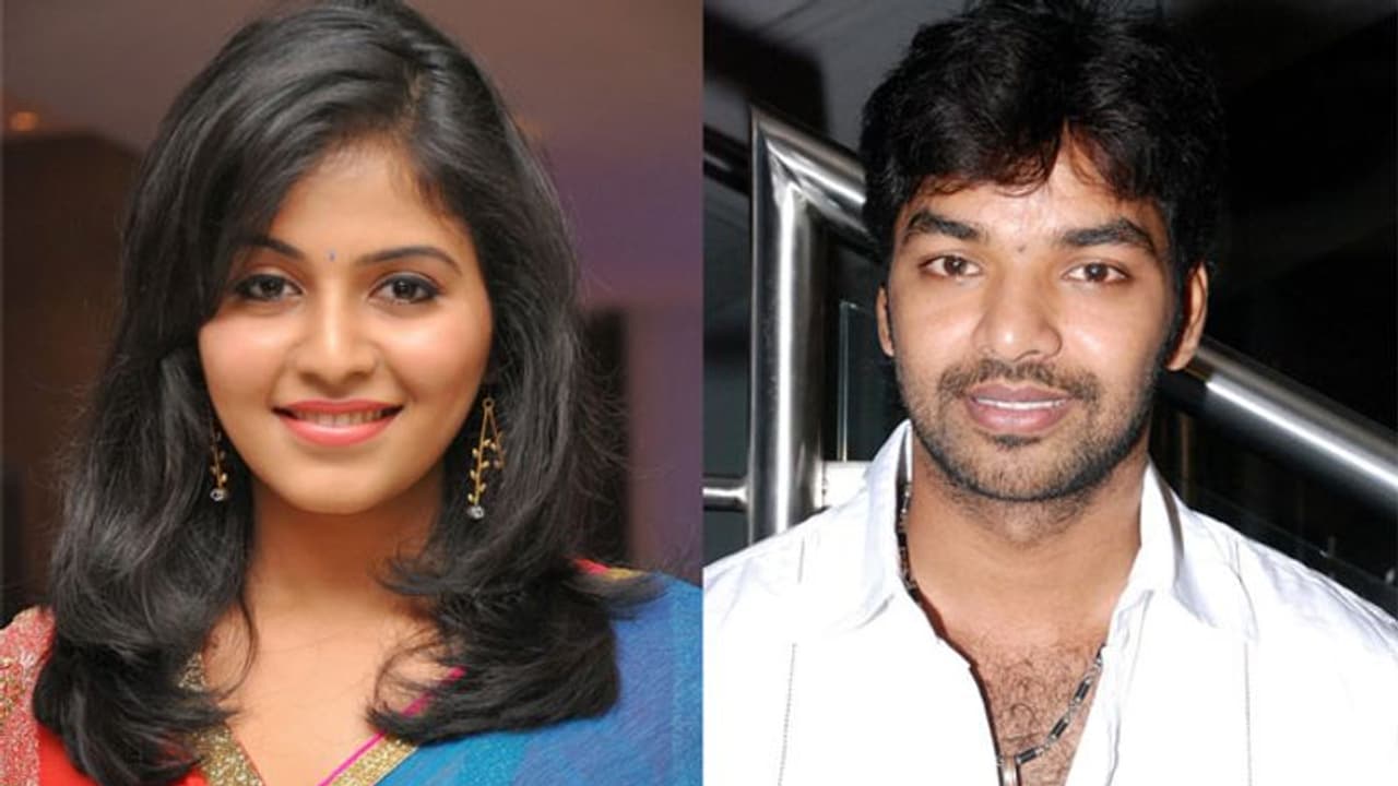 హీరోతో గొడవ.. అందుకే బ్రేకప్ చెప్పిందా..? హీరోతో గొడవ.. అందుకే బ్రేకప్ చెప్పిందా..?