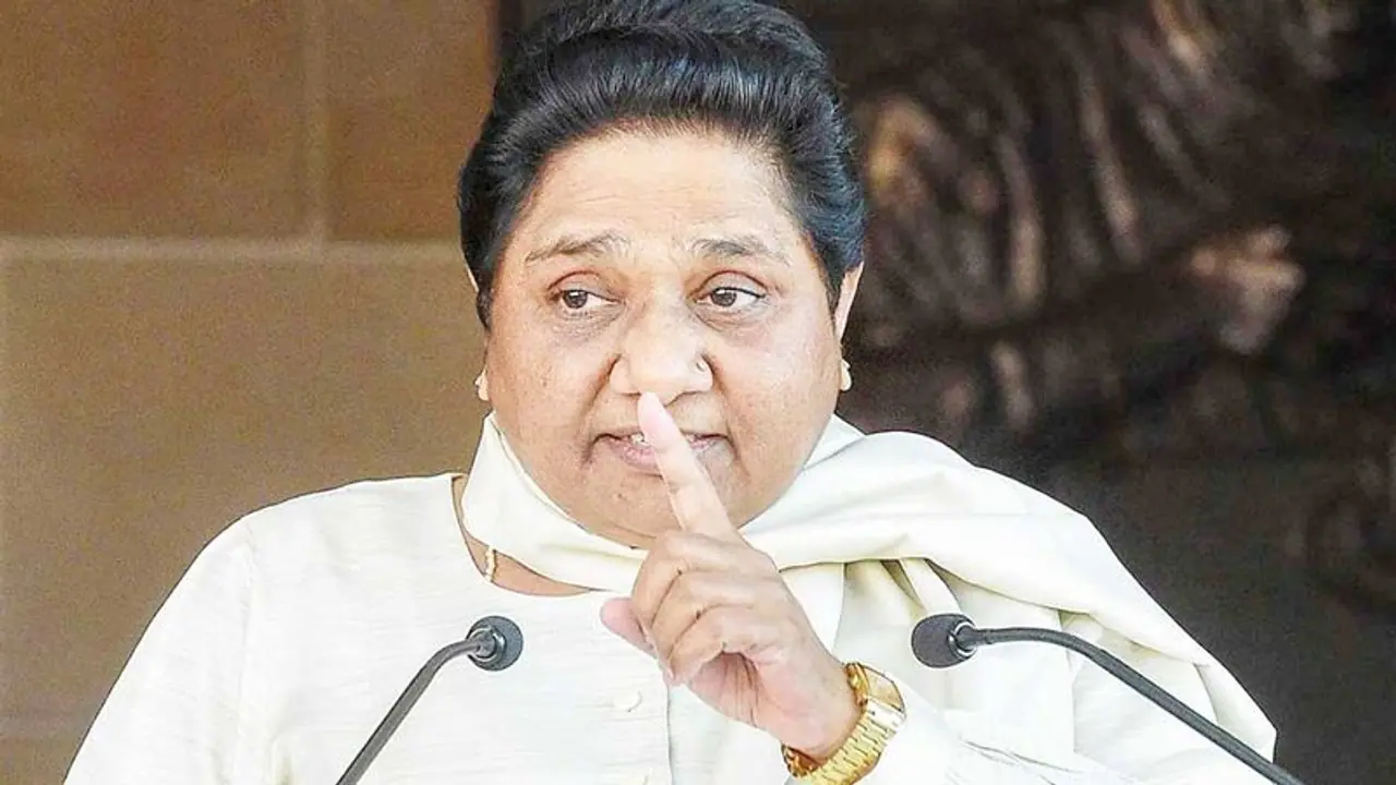 माया ने इनेलो से तोड़ा गठबंधन तो भाजपा के बागी से मिलाया हाथ