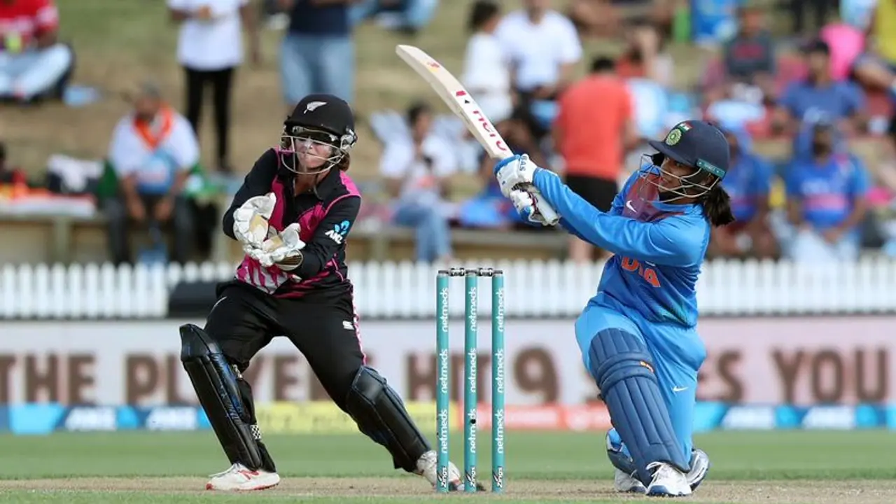 स्मृति मंधाना की सर्वश्रेष्ठ पारी गई बेकार, न्यूजीलैंड ने अंतिम टी 20 में भारतीय महिला टीम को दो रन से हराया