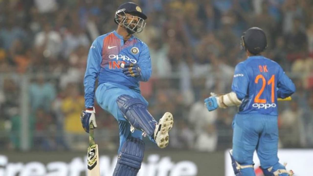 न्यूजीलैंड ने भारत का लगातार दस टी 20 सीरीज जीत का सिलसिला तोड़ा, अंतिम मुकाबले में 4 रन से हराया