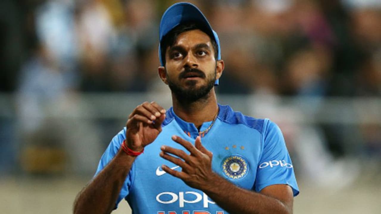 టీంఇండియా మేనేజ్మెంట్ నిర్ణయంతో ఆశ్యర్యపోయా: విజయ్ శంకర్ టీంఇండియా మేనేజ్మెంట్ నిర్ణయంతో ఆశ్యర్యపోయా: విజయ్ శంకర్