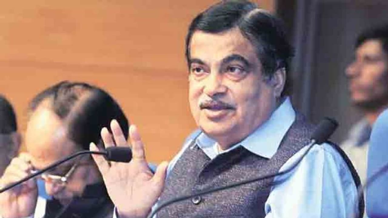 కులం అడిగితే తంతా: గడ్కరీ సంచలన వ్యాఖ్యలు కులం అడిగితే తంతా: గడ్కరీ సంచలన వ్యాఖ్యలు