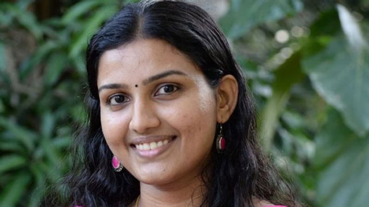 ജോലിയുടെ ഭാഗമായി ഉണ്ടായ പ്രശ്നങ്ങളിൽ പരിഭവമില്ല : സബ് കലക്ടര് രേണുരാജ് ജോലിയുടെ ഭാഗമായി ഉണ്ടായ പ്രശ്നങ്ങളിൽ പരിഭവമില്ല : സബ് കലക്ടര് രേണുരാജ്