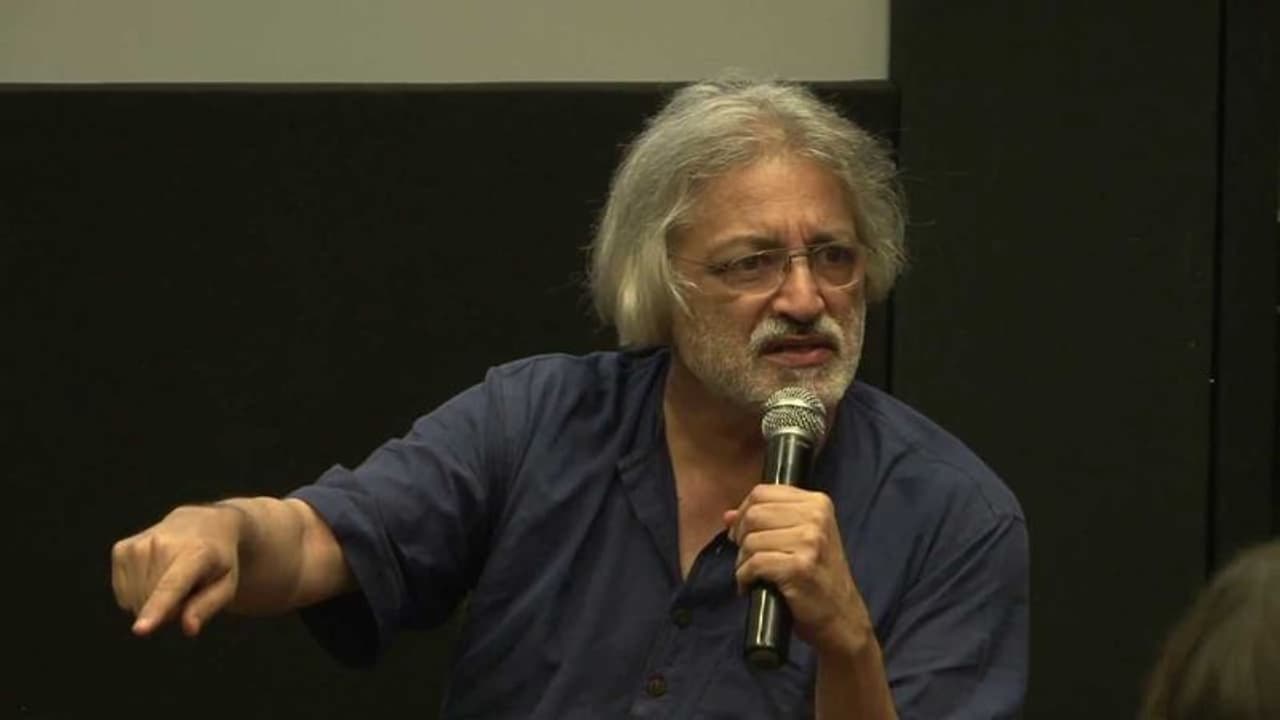 Anand Patwardhan's documentary on Babri goes from 'U' to 'A' after 28 years Anand Patwardhan's documentary on Babri goes from 'U' to 'A' after 28 years