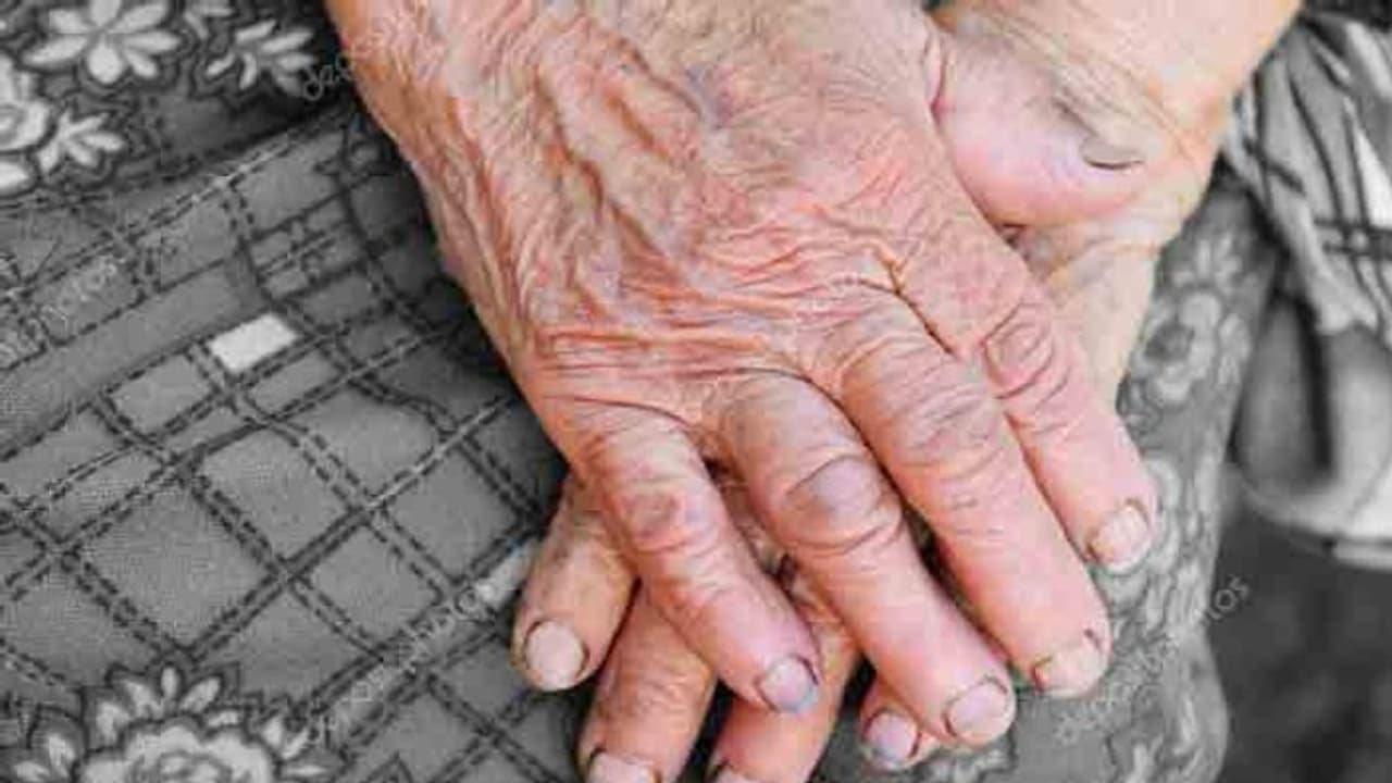 86 ఏళ్ల తల్లిపై... కుమారుడి అత్యాచారయత్నం 86 ఏళ్ల తల్లిపై... కుమారుడి అత్యాచారయత్నం