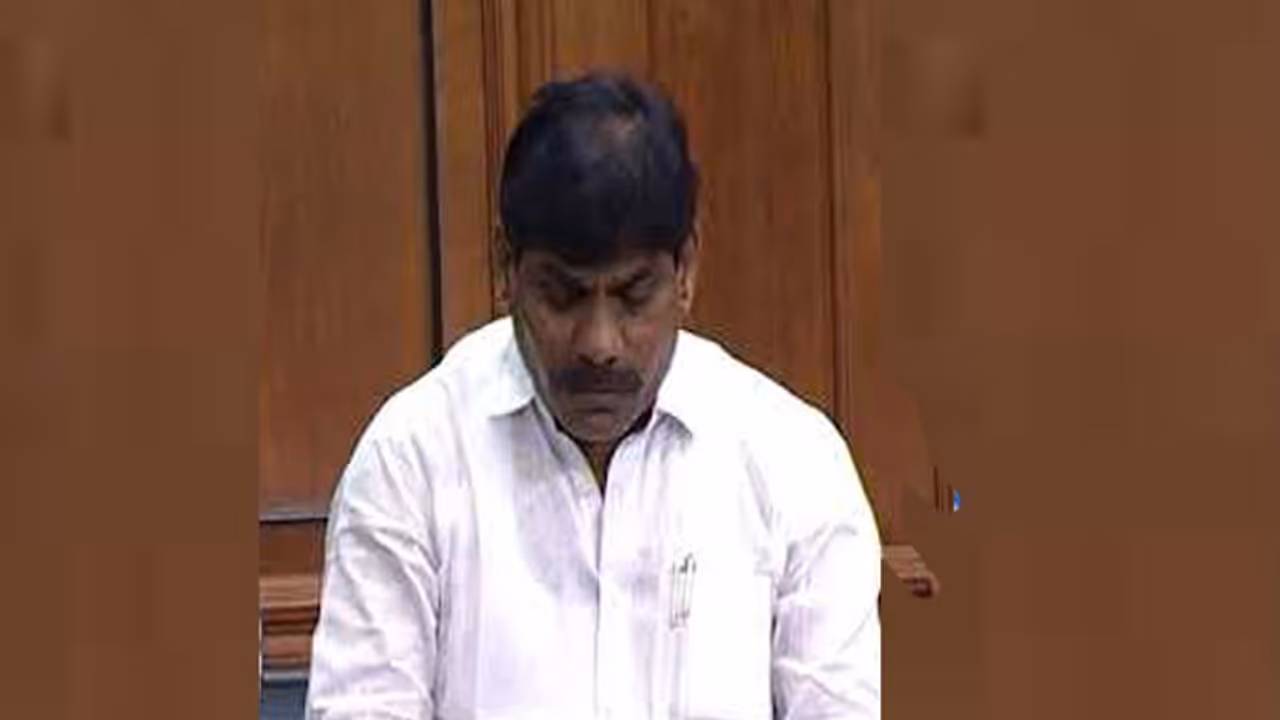 శివకుమార స్వామికి భారతరత్న ఇవ్వాలి: టీఆర్ఎస్ ఎంపీ డిమాండ్ శివకుమార స్వామికి భారతరత్న ఇవ్వాలి: టీఆర్ఎస్ ఎంపీ డిమాండ్