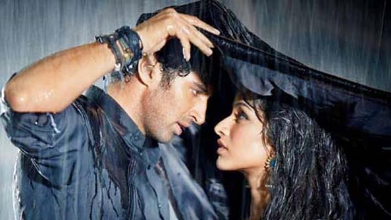 Valentine's Day rain: Weather gods play spoilsport for loved up couples in Delhi
