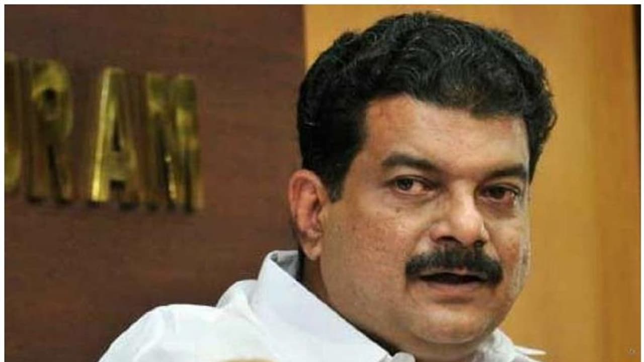 പി വി അൻവറിന്റെ ഭാര്യാപിതാവിന്റെ പേരിലുള്ള തടയണ; റോപ്‍വെ പൊളിക്കണമെന്നാവശ്യപ്പെട്ട് നോട്ടീസ്