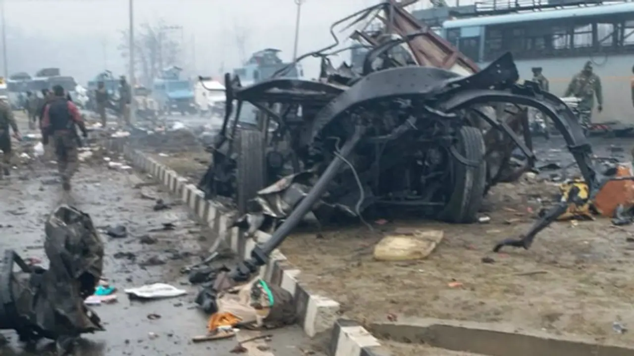 जम्मू कश्मीर में सबसे बड़ा आतंकी हमला, पीएम मोदी बोले, बलिदान व्यर्थ नहीं जाएगा