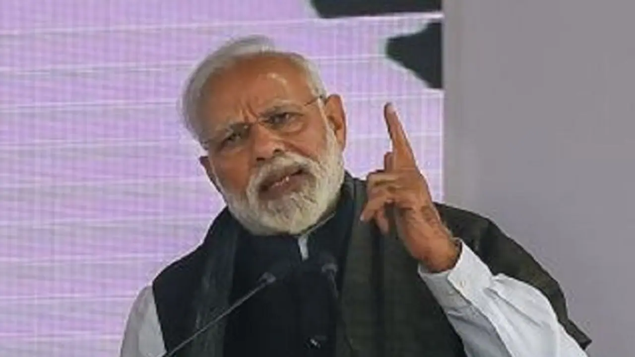 Russia Ukraine Crisis: ఉక్రెయిన్ సంక్షోభాన్ని ఎదుర్కొవ‌డంలో ప్ర‌ధాని మోడీ కీల‌క నిర్ణయాలు !