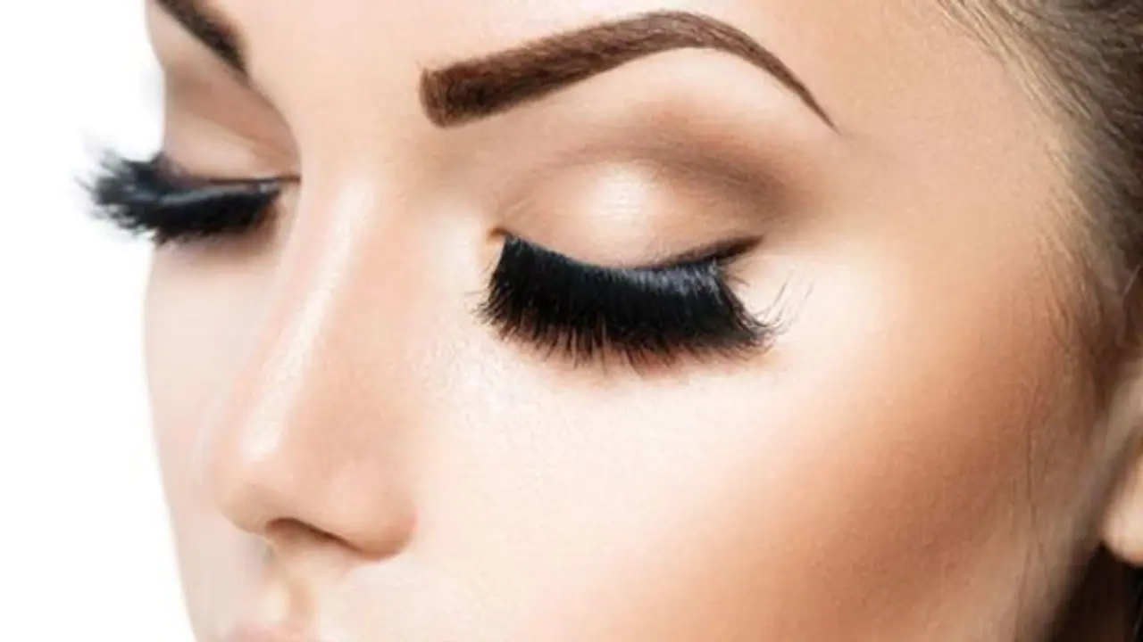 കൺപീലികൾ അഴകുള്ളതാക്കാൻ ഈ 5 ഭക്ഷണങ്ങൾ കഴിക്കാം കൺപീലികൾ അഴകുള്ളതാക്കാൻ ഈ 5 ഭക്ഷണങ്ങൾ കഴിക്കാം