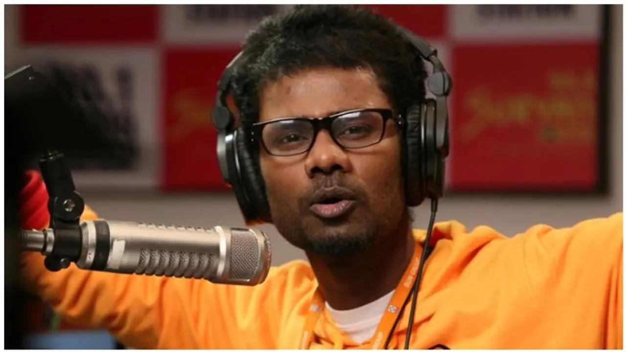 தளபதி விஜயின் நடனத்திறமை குறித்து தல அஜீத் என்ன கமெண்ட் அடித்திருக்கிறார் தெரியுமா?... தளபதி விஜயின் நடனத்திறமை குறித்து தல அஜீத் என்ன கமெண்ட் அடித்திருக்கிறார் தெரியுமா?...