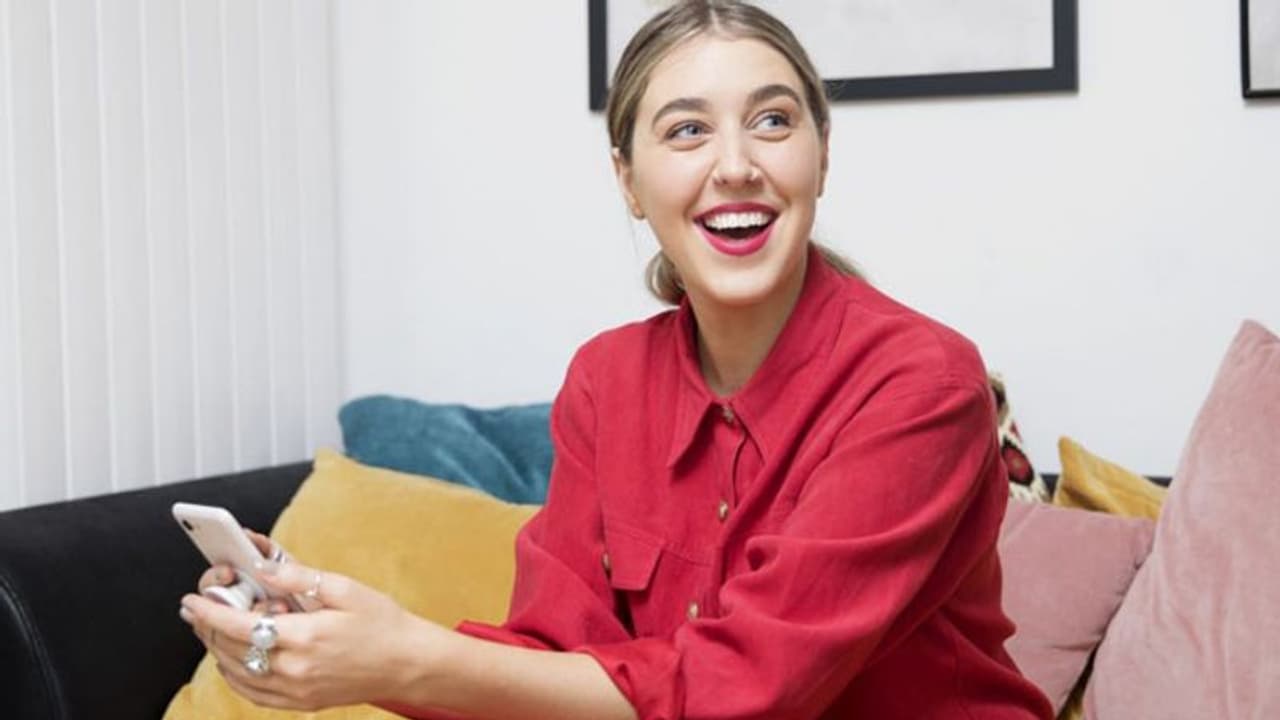 ഇത് ജിനയുടെ ഒന്നര വര്ഷം നീണ്ട പോരാട്ടത്തിന്റെ വിജയം; അപ്സ്കര്ട്ടിങ്ങ് ക്രിമിനല് കുറ്റമാകും ഇത് ജിനയുടെ ഒന്നര വര്ഷം നീണ്ട പോരാട്ടത്തിന്റെ വിജയം; അപ്സ്കര്ട്ടിങ്ങ് ക്രിമിനല് കുറ്റമാകും