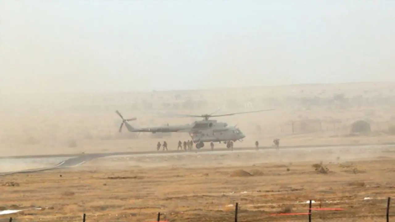 ಪೋಖ್ರಾನ್ನಲ್ಲಿ ಭಾರತೀಯ ವಾಯುಪಡೆ ಶಕ್ತಿ ಪ್ರದರ್ಶನ ಪೋಖ್ರಾನ್ನಲ್ಲಿ ಭಾರತೀಯ ವಾಯುಪಡೆ ಶಕ್ತಿ ಪ್ರದರ್ಶನ