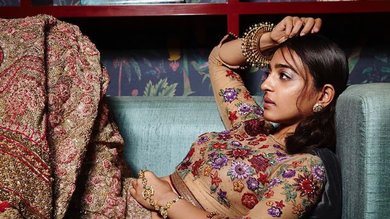 ’தினமும் வேறு வேறு ஆண்களுடன் இருந்து வருகிறேன்...’ போல்டாக ஒப்புக் கொண்ட ரஜினி பட நாயகி..! ’தினமும் வேறு வேறு ஆண்களுடன் இருந்து வருகிறேன்...’ போல்டாக ஒப்புக் கொண்ட ரஜினி பட நாயகி..!