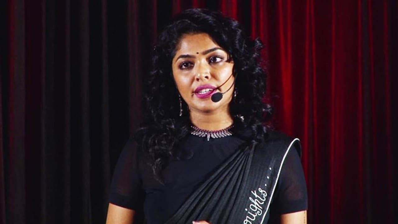 'വഴങ്ങിക്കൊടുക്കലുകള്ക്ക് ആരും ആവശ്യപ്പെട്ടിട്ടില്ല'; റിമ കല്ലിങ്കല് പറയുന്നു 'വഴങ്ങിക്കൊടുക്കലുകള്ക്ക് ആരും ആവശ്യപ്പെട്ടിട്ടില്ല'; റിമ കല്ലിങ്കല് പറയുന്നു