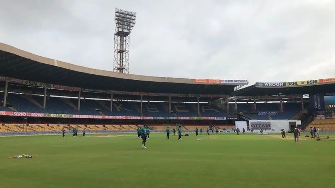 ಕ್ರಿಕೆಟ್ಗೆ ಕೊರೋನಾ ವೈರಸ್ ಬಿಸಿ; KSCA ಪ್ರಶಸ್ತಿ ಸಮಾರಂಭ ಮುಂದೂಡಿಕೆ! ಕ್ರಿಕೆಟ್ಗೆ ಕೊರೋನಾ ವೈರಸ್ ಬಿಸಿ; KSCA ಪ್ರಶಸ್ತಿ ಸಮಾರಂಭ ಮುಂದೂಡಿಕೆ!