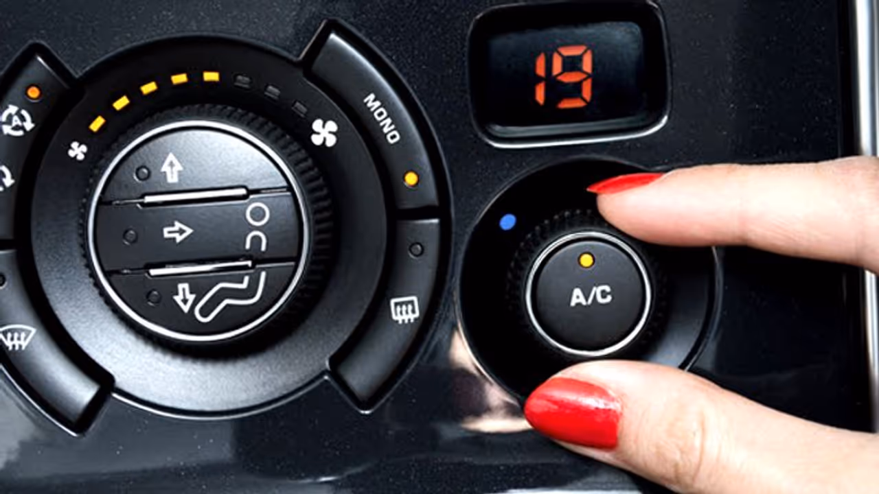 കാറിലെ ഏസി ഓണ് ചെയ്യും മുമ്പ് ഇക്കാര്യങ്ങള് ശ്രദ്ധിച്ചില്ലെങ്കില് മാരകരോഗങ്ങള് പിന്നാലെയെത്തും! കാറിലെ ഏസി ഓണ് ചെയ്യും മുമ്പ് ഇക്കാര്യങ്ങള് ശ്രദ്ധിച്ചില്ലെങ്കില് മാരകരോഗങ്ങള് പിന്നാലെയെത്തും!