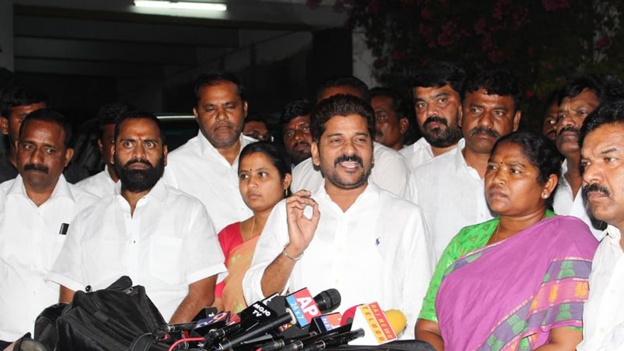 మునుగోడు ఉపఎన్నికను ప్రతిష్టాత్మకంగా తీసుకున్న రేవంత్.. రెండు కమిటీల నియామకం, సభ్యులు వీరే