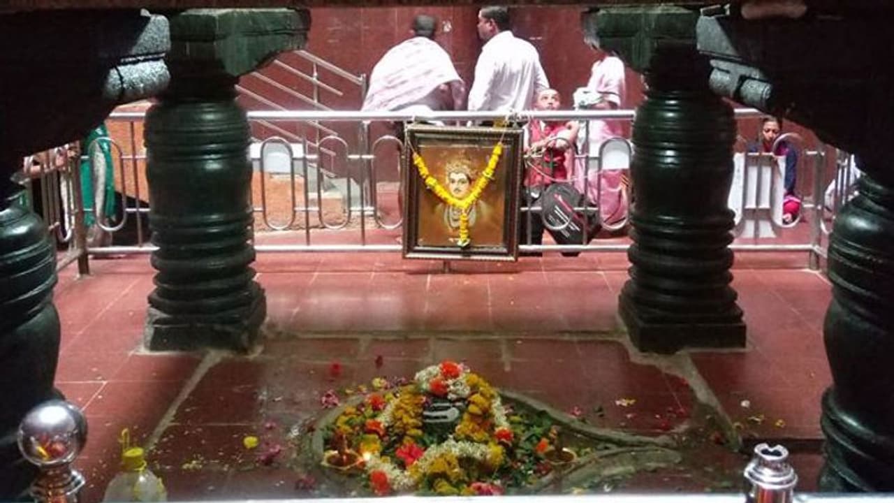 ಕೂಡಲಸಂಗಮ: ಸಂಕ್ರಾಂತಿ ಹಬ್ಬಕ್ಕೆ ಭಕ್ತರಿಗೆ ಸಿಗದ ಬಸವಣ್ಣನ ದರ್ಶನ