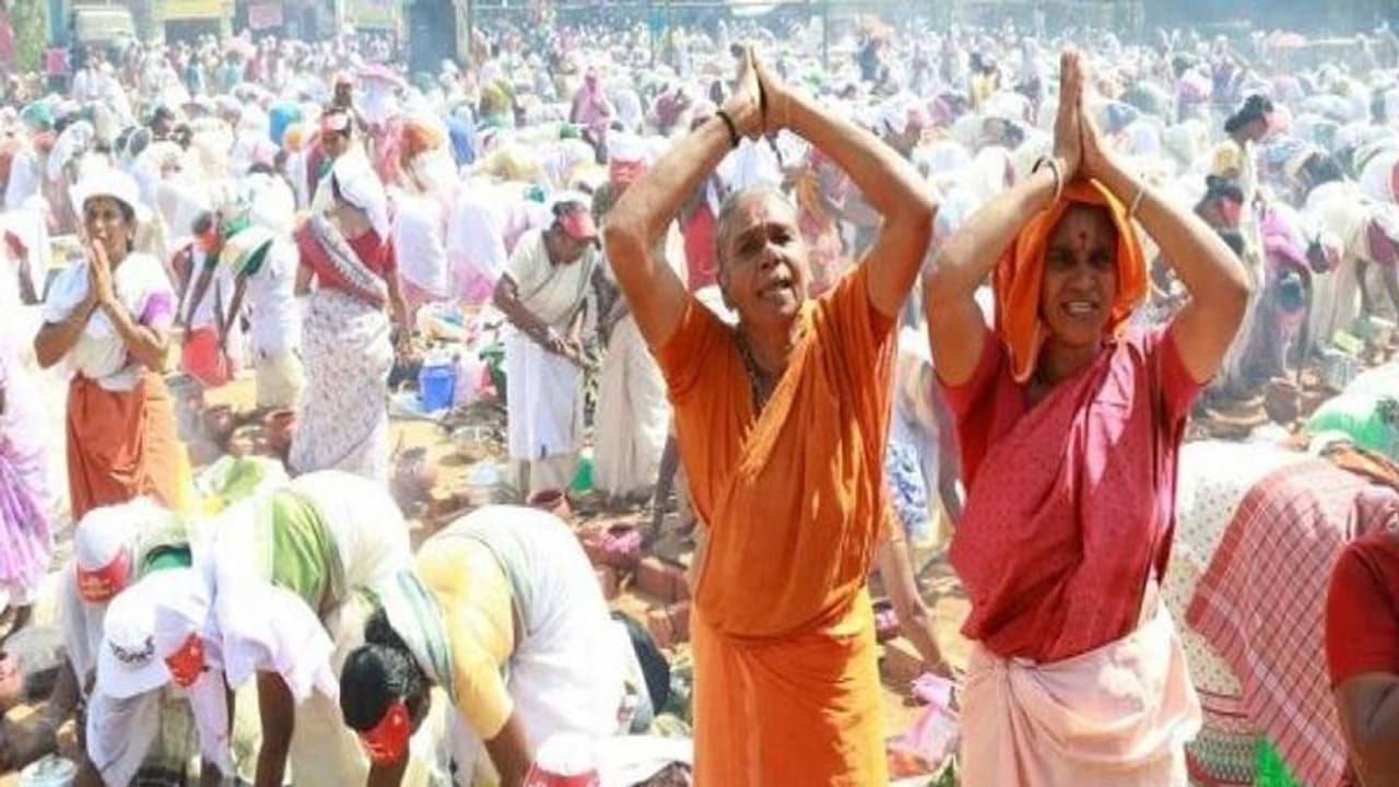 ആറ്റുകാൽ പൊങ്കാല ഇന്ന്; ക്ഷേത്ര പരിസരത്ത് പണ്ടാരഅടുപ്പ് മാത്രം;ഭക്തർ വീടുകളിൽ പൊങ്കാലയിടും;10.50ന് അഗ്നിപകരും ആറ്റുകാൽ പൊങ്കാല ഇന്ന്; ക്ഷേത്ര പരിസരത്ത് പണ്ടാരഅടുപ്പ് മാത്രം;ഭക്തർ വീടുകളിൽ പൊങ്കാലയിടും;10.50ന് അഗ്നിപകരും