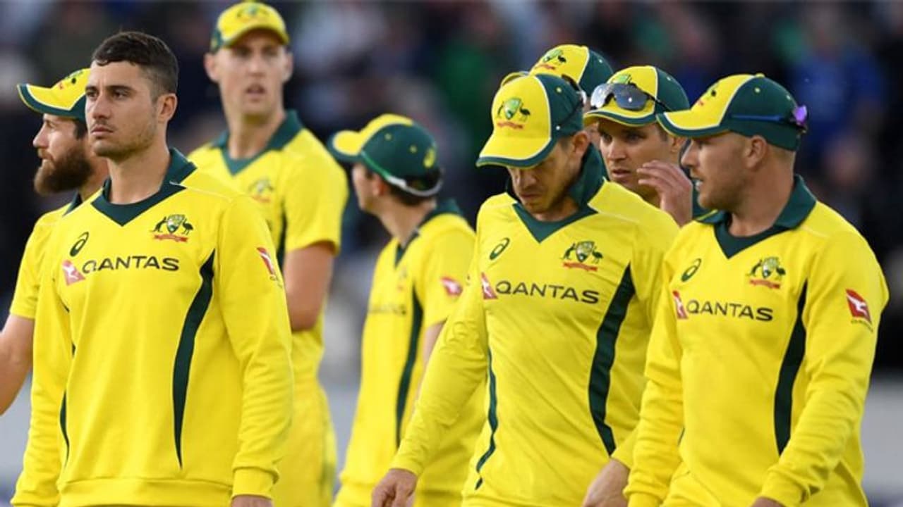 സ്പിന്നിനെതിരെ കളിക്കാന് ഓസീസ് താരങ്ങള്ക്ക് പ്രത്യേക പരിശീലനം; പഠിപ്പിക്കുന്നത് ഇന്ത്യന് പ്രാദേശിക താരം സ്പിന്നിനെതിരെ കളിക്കാന് ഓസീസ് താരങ്ങള്ക്ക് പ്രത്യേക പരിശീലനം; പഠിപ്പിക്കുന്നത് ഇന്ത്യന് പ്രാദേശിക താരം