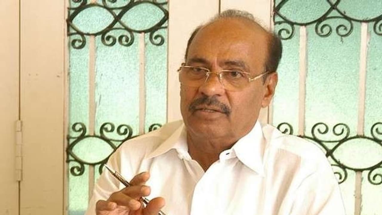 இந்த டகால்டி வேலையெல்லாம் இங்க வேணாம்... மூட்ட முடிச்சு கட்டி அவங்கள சொந்த ஊருக்கு அனுப்புங்க!! தெறிக்கவிட்ட ராமதாஸ் இந்த டகால்டி வேலையெல்லாம் இங்க வேணாம்... மூட்ட முடிச்சு கட்டி அவங்கள சொந்த ஊருக்கு அனுப்புங்க!! தெறிக்கவிட்ட ராமதாஸ்