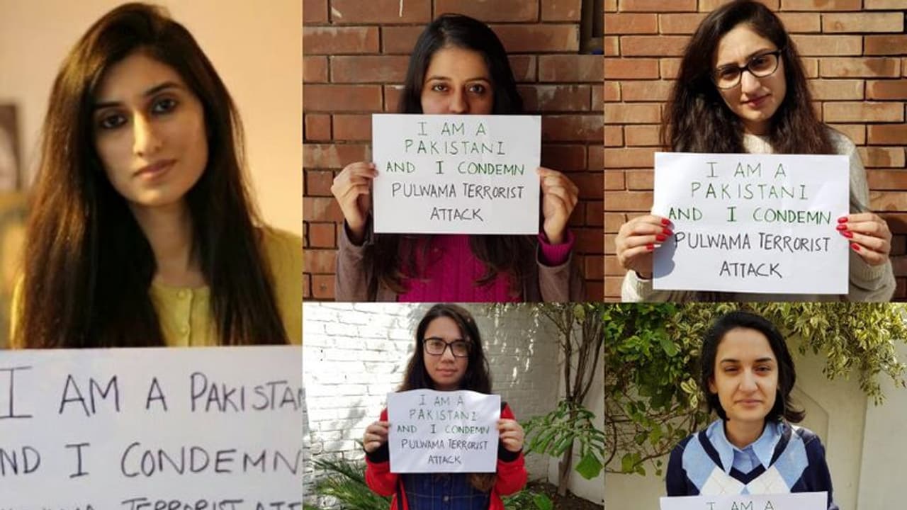 పుల్వామా దాడిని ఖండిస్తున్న పాక్ మహిళలు పుల్వామా దాడిని ఖండిస్తున్న పాక్ మహిళలు