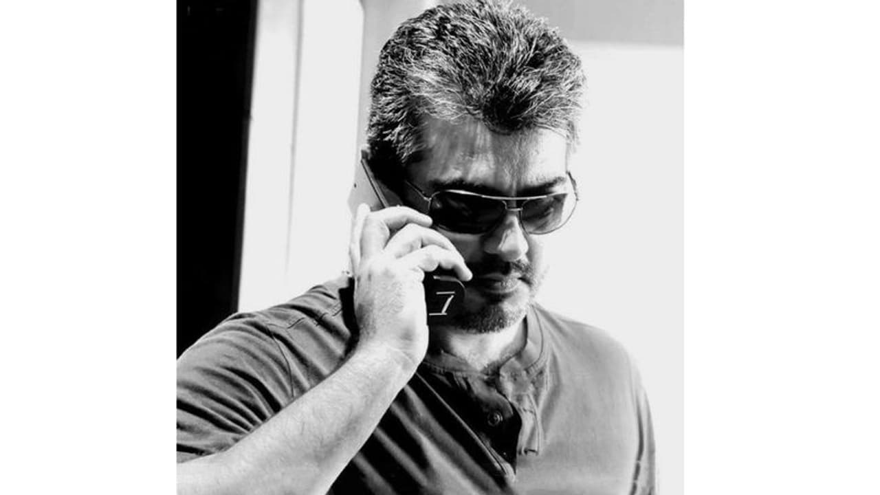 ஒரே கல்லுல ரெண்டு மாம்பழம் அடித்த அதிர்ஷ்டக்கார டைரக்டர்... ஒரே கல்லுல ரெண்டு மாம்பழம் அடித்த அதிர்ஷ்டக்கார டைரக்டர்...