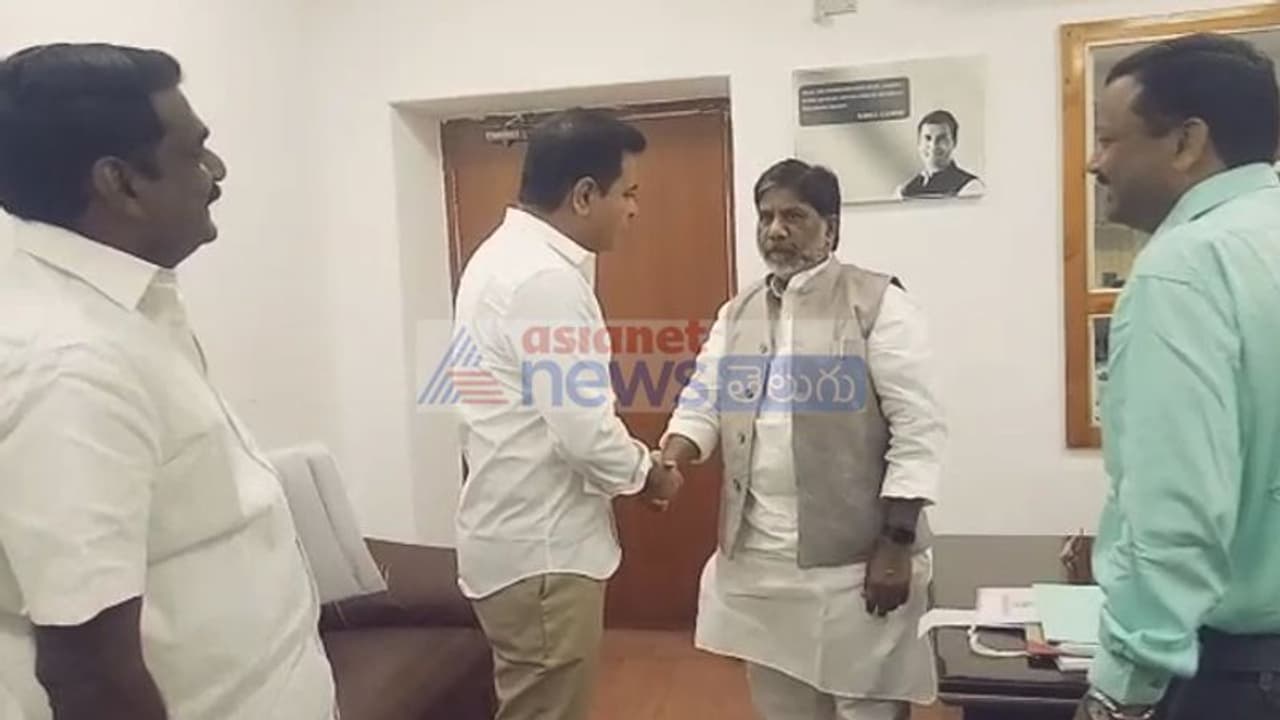 ఎమ్మెల్సీ ఎన్నికలు: టీఆర్ఎస్ ప్లాన్తో కాంగ్రెస్ తర్జన భర్జన ఎమ్మెల్సీ ఎన్నికలు: టీఆర్ఎస్ ప్లాన్తో కాంగ్రెస్ తర్జన భర్జన