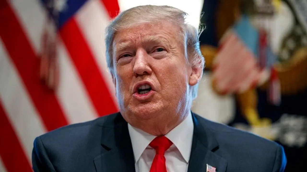 भारत पाकिस्तान तनाव के बीच ट्रंप का बड़ा बयान, कहा जल्द अच्छी खबर मिलेगी भारत पाकिस्तान तनाव के बीच ट्रंप का बड़ा बयान, कहा जल्द अच्छी खबर मिलेगी