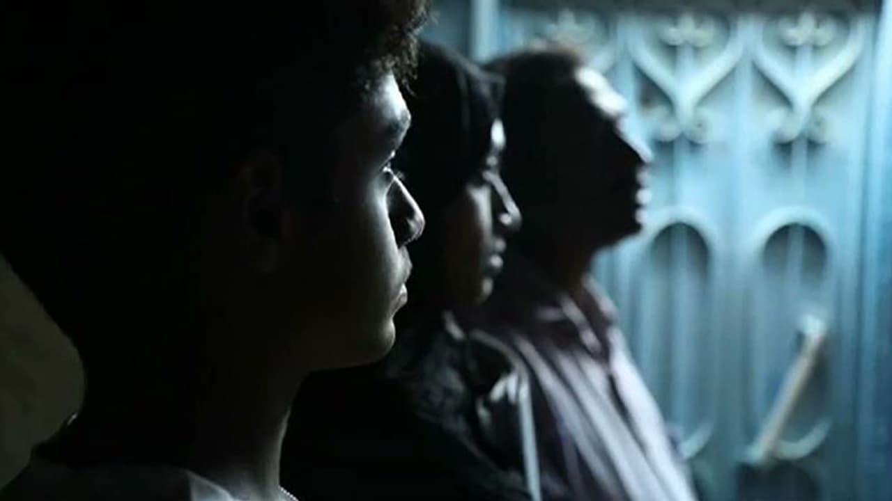 സഹോദരനെ സഹായിച്ച് പെരുവഴിയിലായ പ്രവാസിക്കും കുടുംബത്തിനും ഷാര്ജയില് ഭക്ഷണം പോലുമില്ലാത്ത നരകജീവിതം സഹോദരനെ സഹായിച്ച് പെരുവഴിയിലായ പ്രവാസിക്കും കുടുംബത്തിനും ഷാര്ജയില് ഭക്ഷണം പോലുമില്ലാത്ത നരകജീവിതം