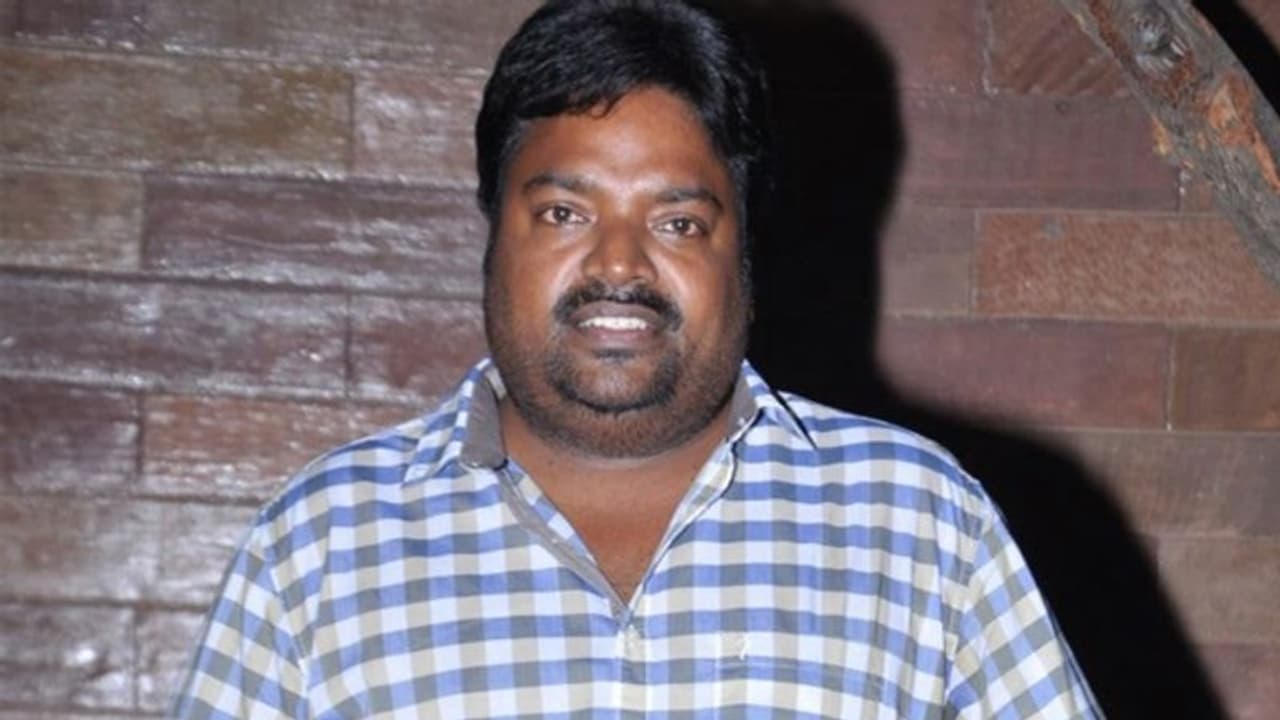 మెహర్ రమేష్ కి చేతికి 'సరిలేరు నీకెవ్వరు' రైట్స్! మెహర్ రమేష్ కి చేతికి 'సరిలేరు నీకెవ్వరు' రైట్స్!