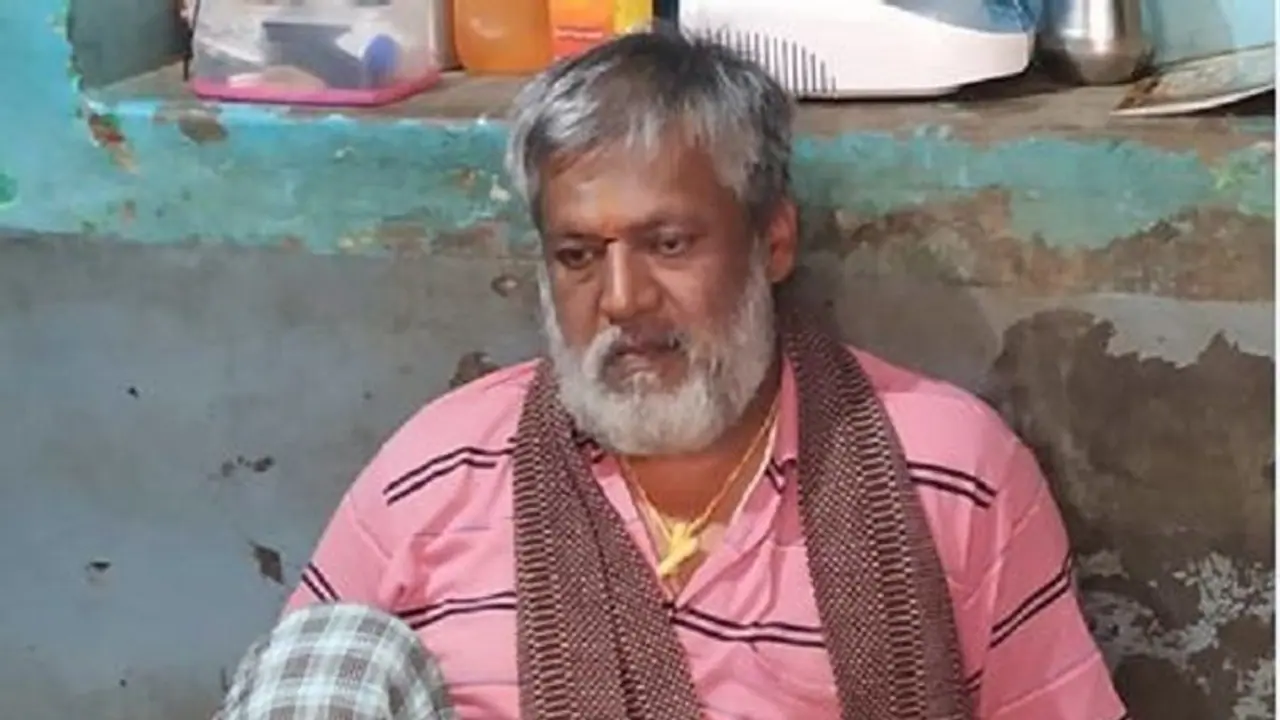 ಕಣ್ಣೀರಲ್ಲಿ ಕೈ ತೊಳೆಯುತ್ತಿದ್ದಾರೆ ಸ್ಯಾಂಡಲ್ವುಡ್ ಈ ನಟ ಕಣ್ಣೀರಲ್ಲಿ ಕೈ ತೊಳೆಯುತ್ತಿದ್ದಾರೆ ಸ್ಯಾಂಡಲ್ವುಡ್ ಈ ನಟ