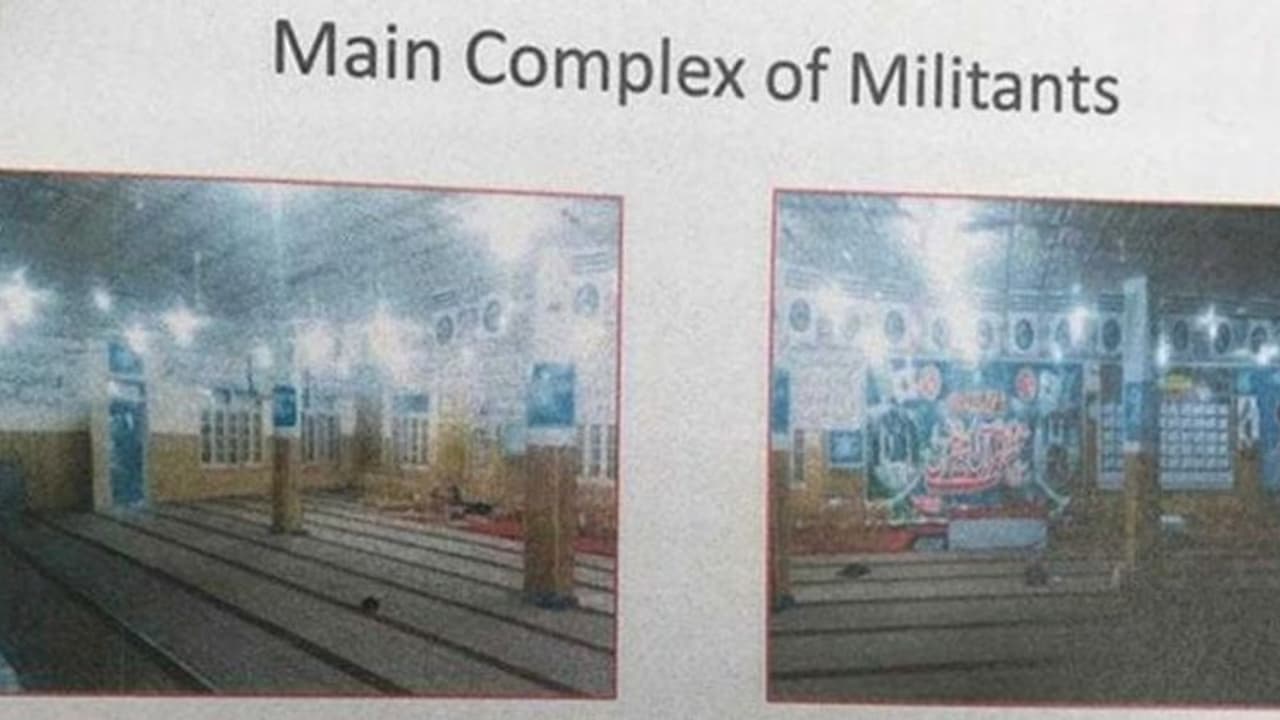 அசரவைக்கும் பிரமாண்ட ரூம்கள்.. அடர்ந்த காட்டுக்குள் சொகுசாக வாழ்ந்த பயங்கரவாதிகள்!! புகைப்படங்கள் வெளியீடு... அசரவைக்கும் பிரமாண்ட ரூம்கள்.. அடர்ந்த காட்டுக்குள் சொகுசாக வாழ்ந்த பயங்கரவாதிகள்!! புகைப்படங்கள் வெளியீடு...