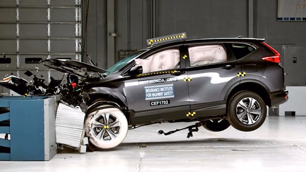 ക്രാഷ് ടെസ്റ്റില് മിന്നുന്ന പ്രകടനവുമായി ഹോണ്ട സിആര് വി ക്രാഷ് ടെസ്റ്റില് മിന്നുന്ന പ്രകടനവുമായി ഹോണ്ട സിആര് വി