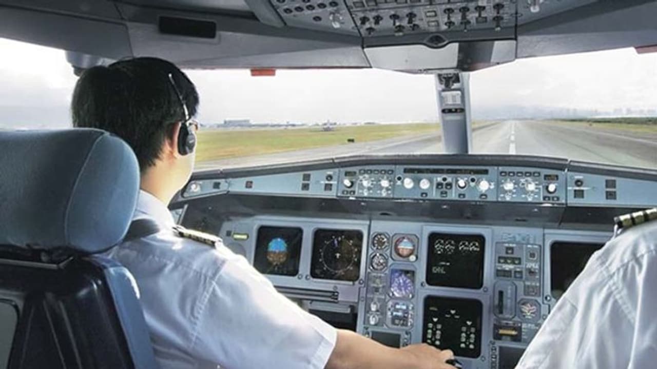 ഭീകരവാദം; രാജ്യത്തിന് വേണ്ടി എന്തിനും തയ്യാറെന്ന് ഇന്ത്യന് കോമേഴ്ഷ്യല് പൈലറ്റ് അസോസിയേഷന് ഭീകരവാദം; രാജ്യത്തിന് വേണ്ടി എന്തിനും തയ്യാറെന്ന് ഇന്ത്യന് കോമേഴ്ഷ്യല് പൈലറ്റ് അസോസിയേഷന്