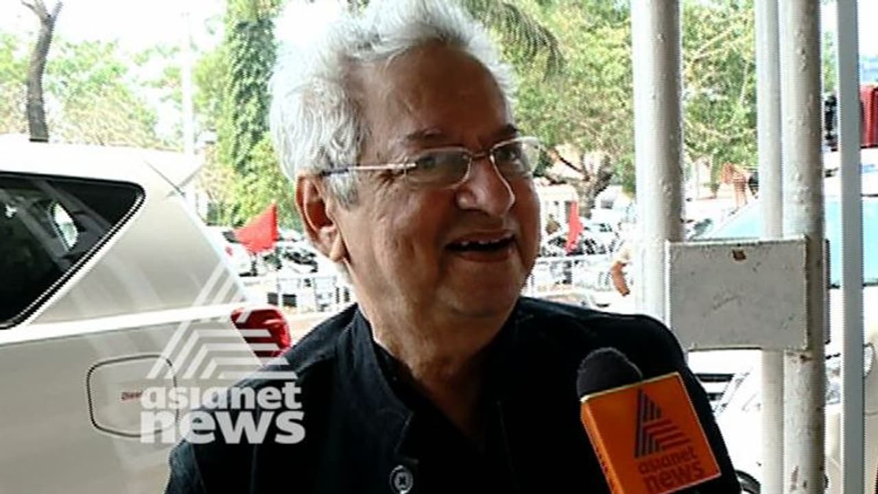 ചലച്ചിത്ര അവാര്ഡ്: അഭിപ്രായ വ്യത്യാസം പരസ്യമാക്കി ജൂറി ചെയര്മാൻ കുമാര് സാഹ്നി ചലച്ചിത്ര അവാര്ഡ്: അഭിപ്രായ വ്യത്യാസം പരസ്യമാക്കി ജൂറി ചെയര്മാൻ കുമാര് സാഹ്നി