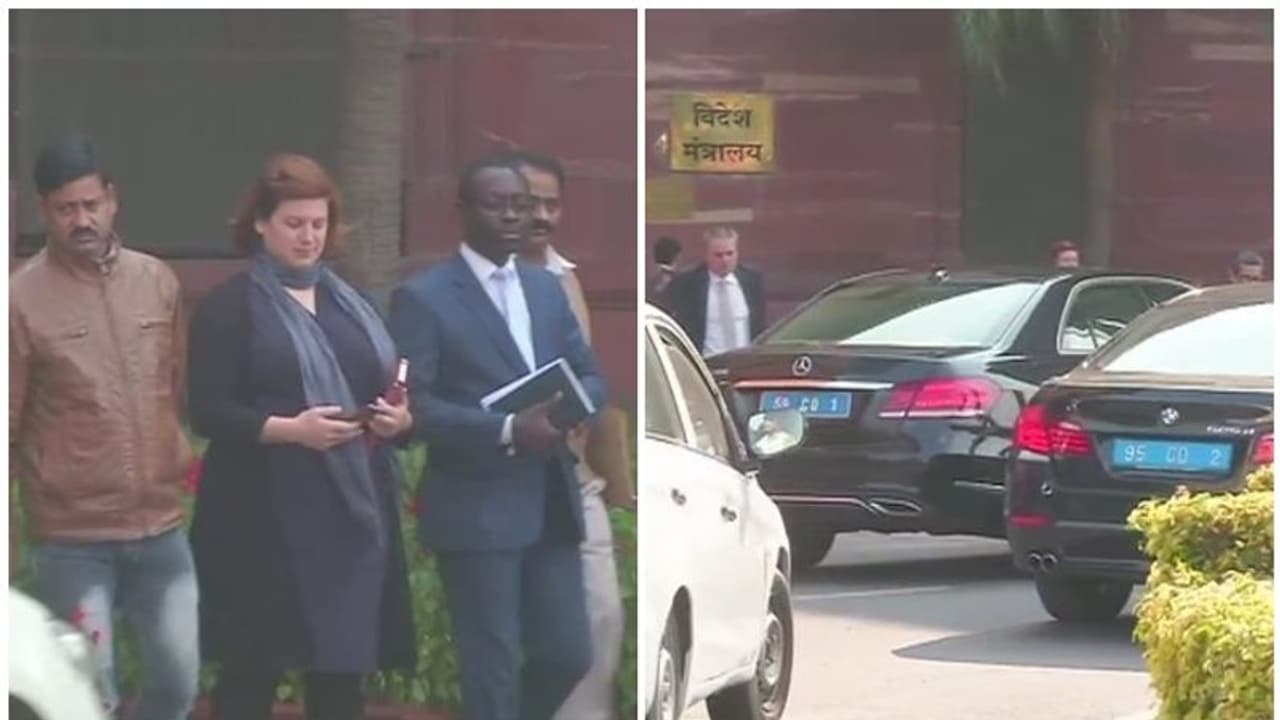 പാക് പ്രകോപനം തുടരുന്നു; നയതന്ത്ര പ്രതിനിധികളോട് സാഹചര്യം വിശദീകരിച്ച് ഇന്ത്യ പാക് പ്രകോപനം തുടരുന്നു; നയതന്ത്ര പ്രതിനിധികളോട് സാഹചര്യം വിശദീകരിച്ച് ഇന്ത്യ