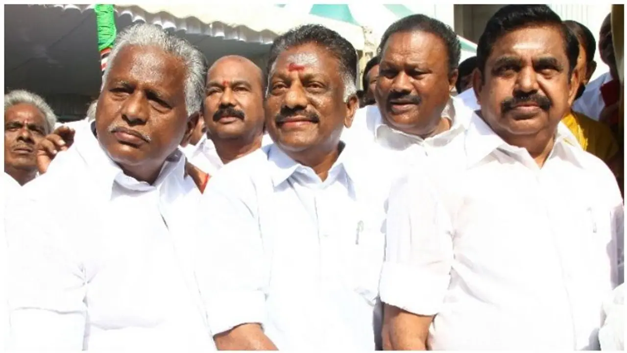 பொதுக்குழு உறுப்பினர்கள் பணம் வாங்கினார்களா.? வைத்தியலிங்கம்,டிடிவிக்கு எச்சரிக்கை விடுத்த கே.பி.முனுசாமி பொதுக்குழு உறுப்பினர்கள் பணம் வாங்கினார்களா.? வைத்தியலிங்கம்,டிடிவிக்கு எச்சரிக்கை விடுத்த கே.பி.முனுசாமி