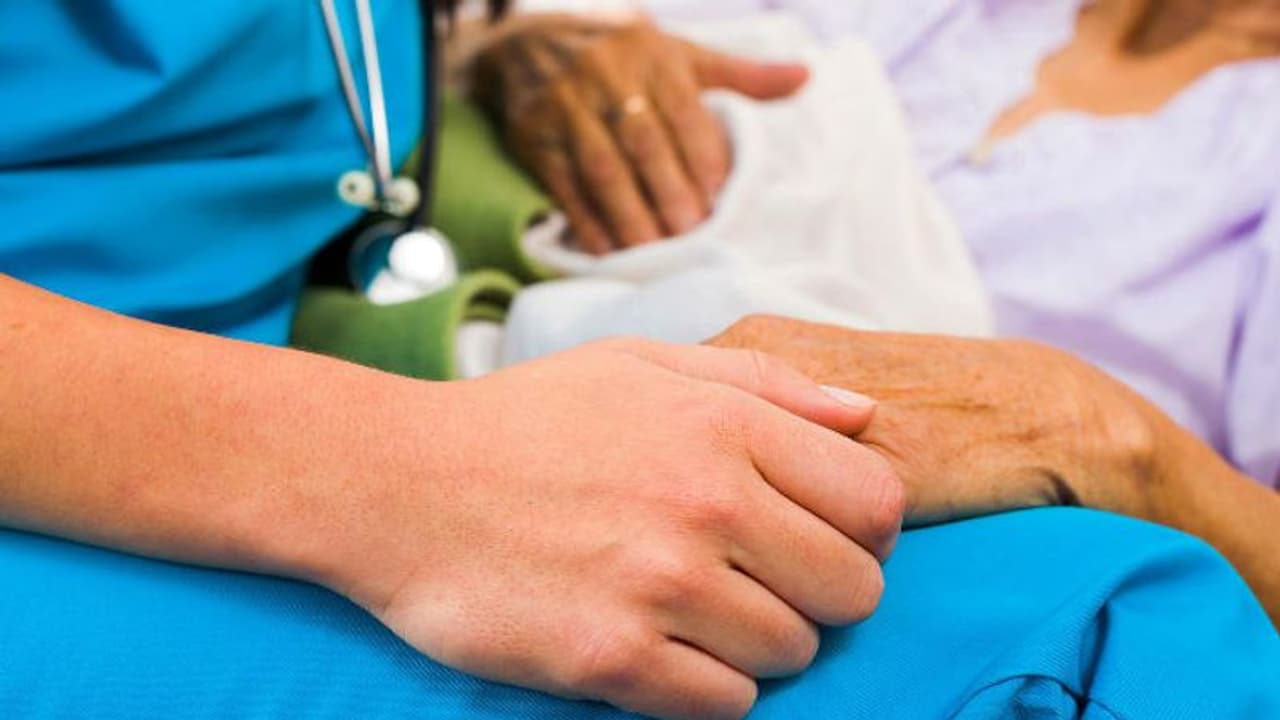 390 ಕ್ಯಾನ್ಸರ್ ಔಷಧಗಳ ದರ ಇಳಿಸಿದ ಸರ್ಕಾರ 390 ಕ್ಯಾನ್ಸರ್ ಔಷಧಗಳ ದರ ಇಳಿಸಿದ ಸರ್ಕಾರ